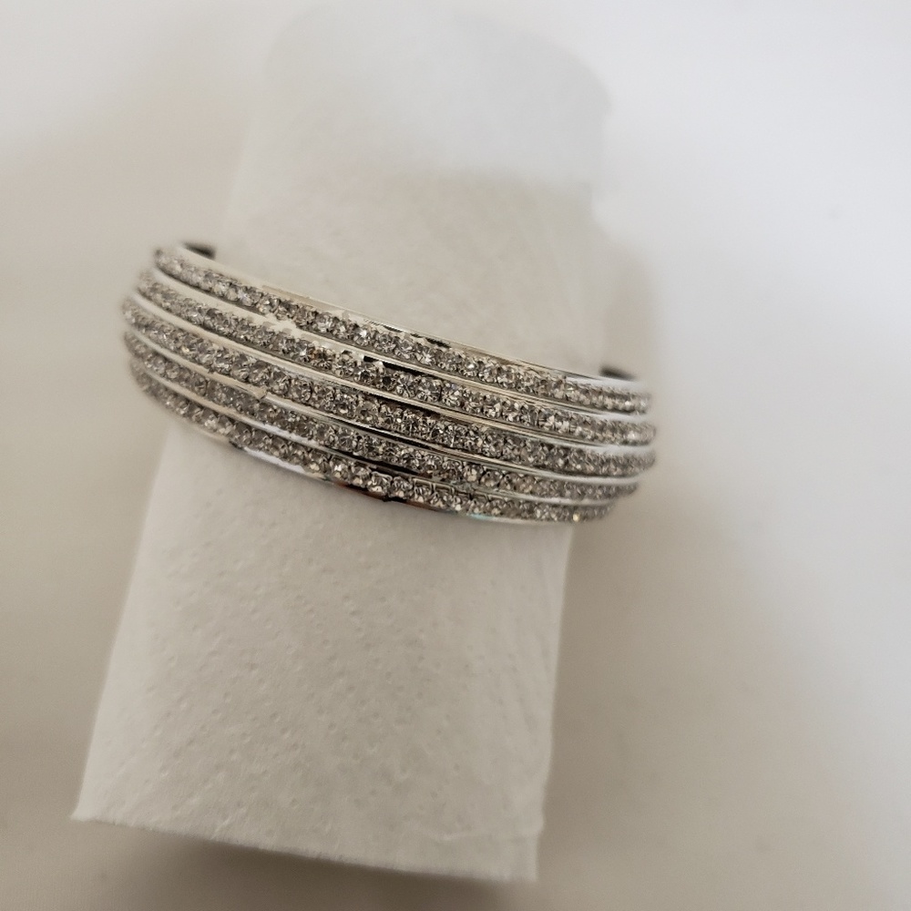 Silver with diomand Bangle